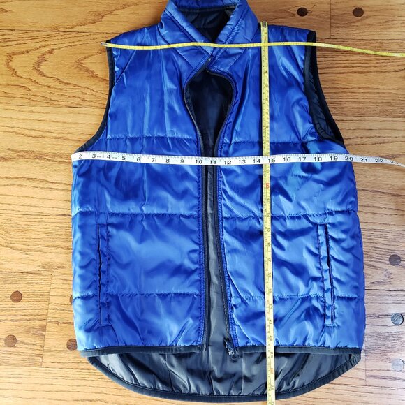 Old Navy women's Puffer Vest Reversible Blue & Midnight Blue thin puffy pockets - Picture 8 of 8